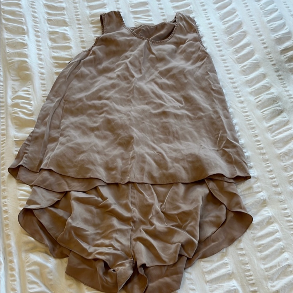 Lunya washable silk short and tank sleep set. Size Small. - Picture 4 of 8